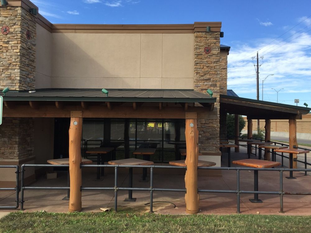 1700 Airport Fwy, Bedford, TX 76022